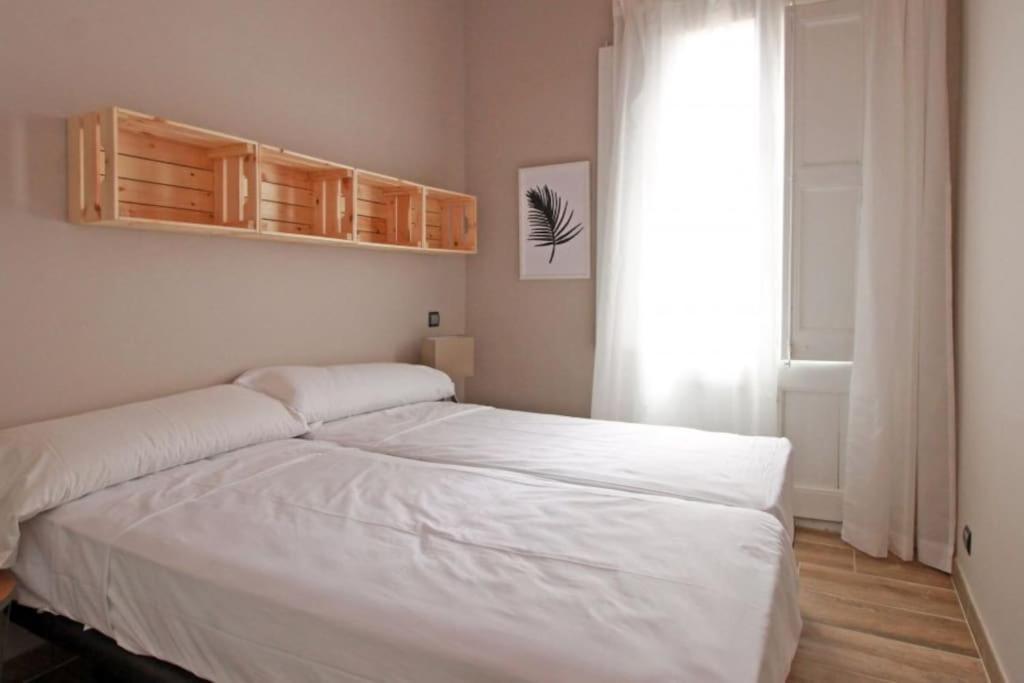 Bebarceloner Sants Apartments - 2 Bedrooms ภายนอก รูปภาพ