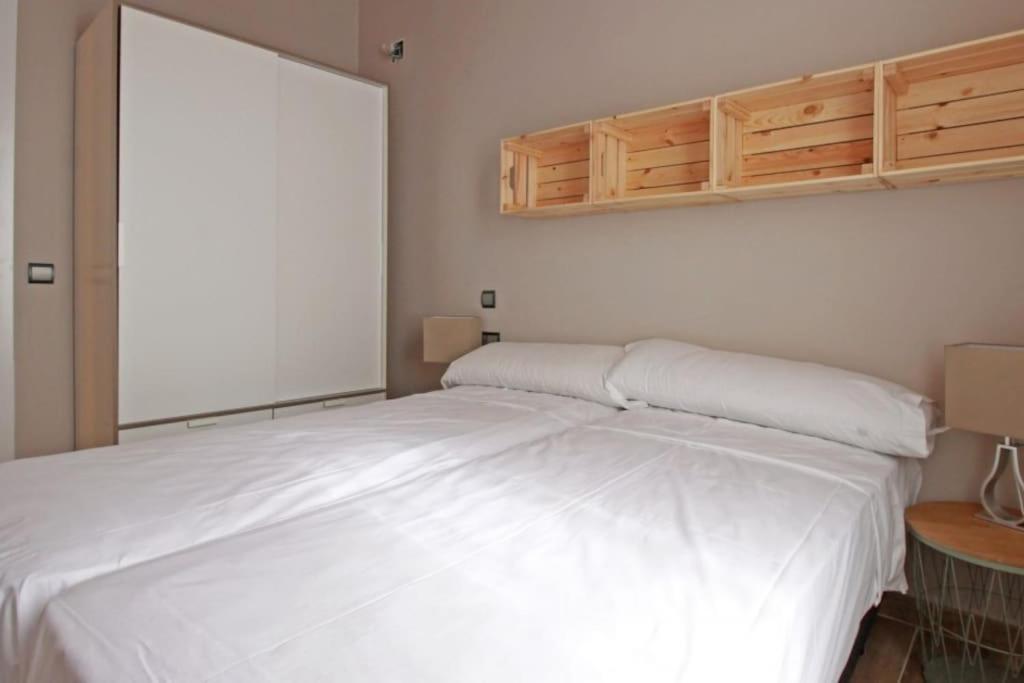Bebarceloner Sants Apartments - 2 Bedrooms ภายนอก รูปภาพ